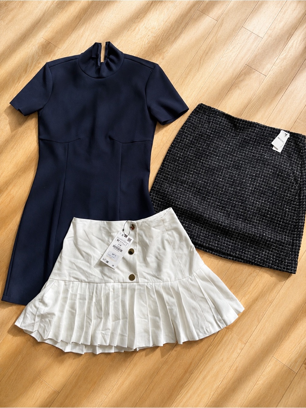 RW&CO. + ZARA bundle White Pleated Button-Detail Mini Skirt